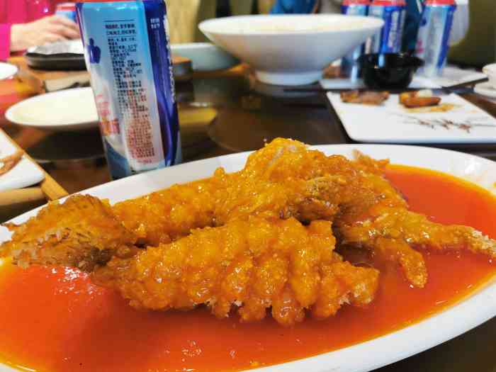 姊妹酒楼(西站店)-"落座于西站万辉广场对面的姊妹酒店,交通非.