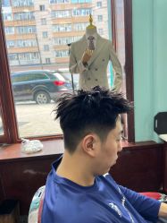 -绅仕門男士理发馆