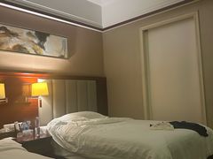 -天艺东环酒店(海口高铁东站龙湖天街店)