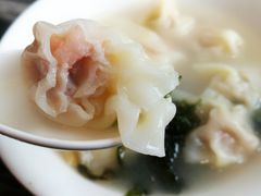 虾肉小馄饨-王家沙点心店(南京西路总店)