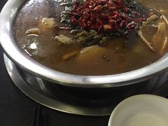 -符缸酸菜鸡(华阳店)