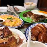 味道没有失望，腐乳空心菜、虾仁滑蛋