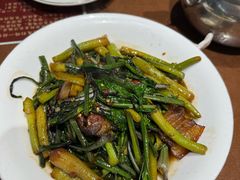 红菜苔炒腊肉-天下客饭店(中山路店)