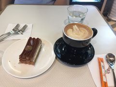 -Dough&Joe团憩(瑞虹天地月亮湾店)