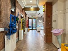 门面-潮一不贰·法式甜品·生日蛋糕·西式简餐(外滩店)