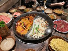 -周小明火锅(黑金冠社区店)