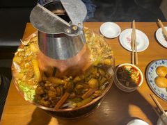-炉小二铜锅牛蛙•川湘菜(三里屯店)