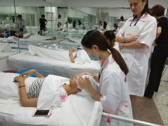 -粤港芭莎美容美发化妆学校