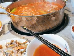 -野山舂·贵州现舂酸汤牛肉(民生路店)