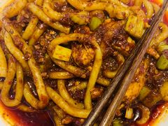 鸡肉炒米粉-壹粉屋新疆炒米粉(建外SOHO东区店)
