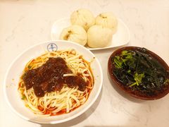 -李与白包子铺(桐梓林店)