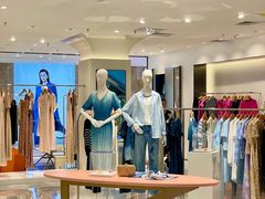 -王府井百货(中州中路店)