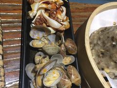 蟹钳-八月美食小馆(银泰城总店)
