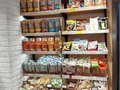 零售区-来伊份(马群新街二店)