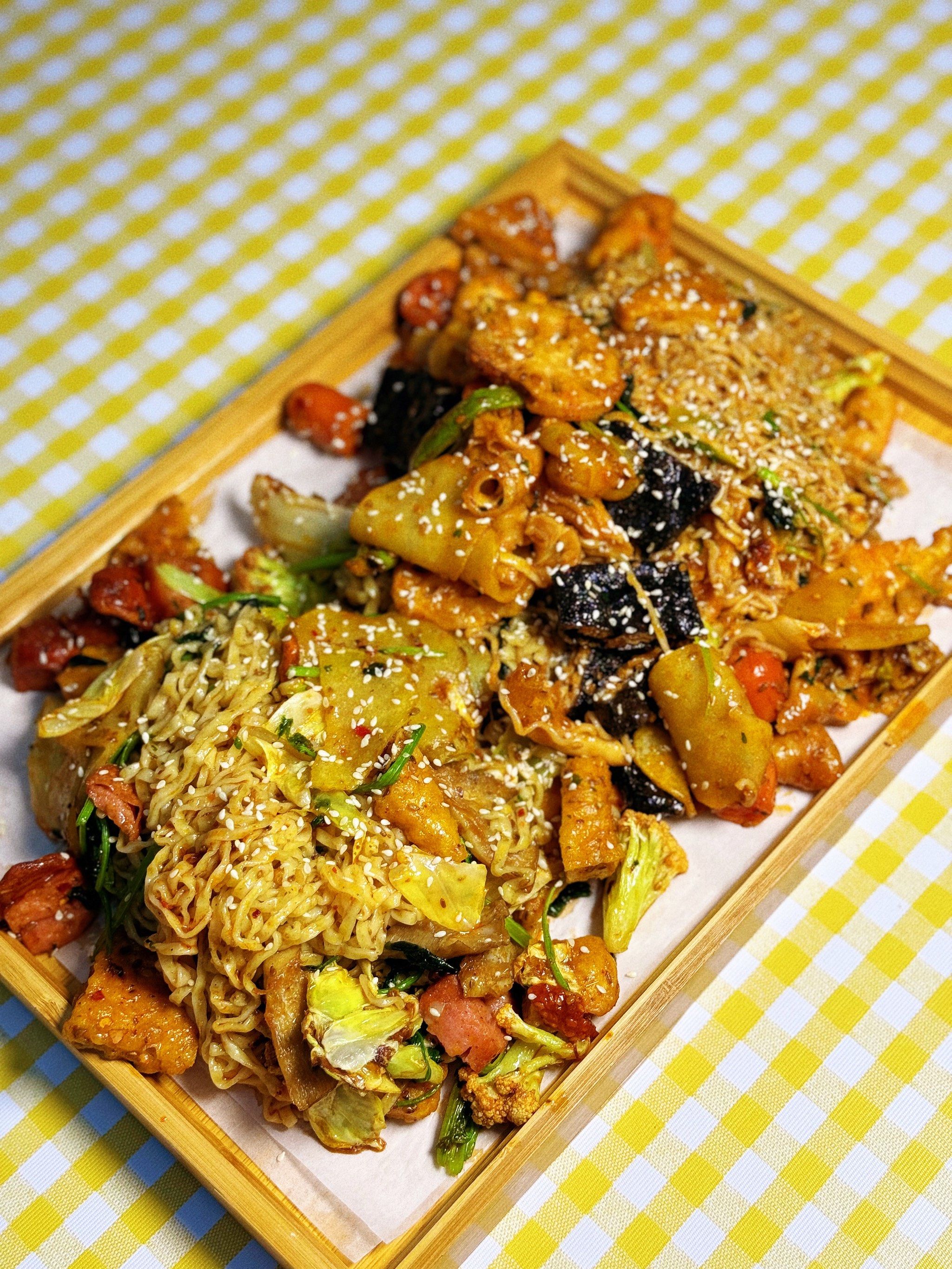 炸串拌饼拌面,真的很好吃～不油腻,相信我