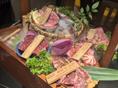-山川小町·极番烧肉(新地假日广场店)