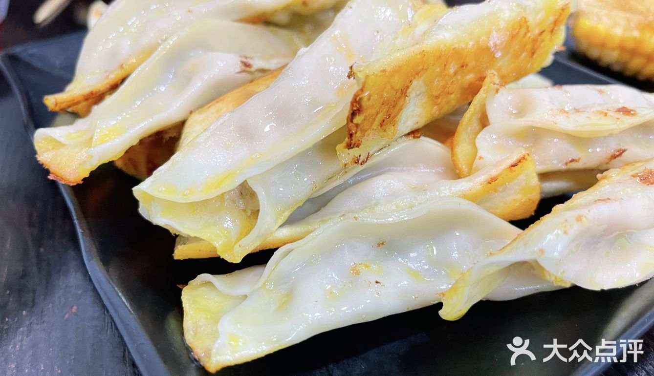 长沙爆汁什么香肠（忘记名字了）咬下去很有口感