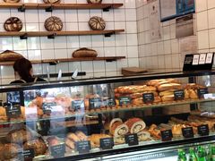 面包甜点陈列柜-81BAKERY(大学路店)