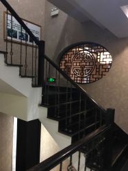 -威思丽高温瑜伽会馆