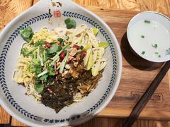 -呼啦面馆·头牌豌杂面(爱琴海店)