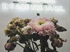 -UNI UNI(环亚凯瑟琳店)