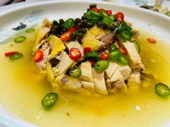 椒麻鸡-犇逸·乐山跷脚牛肉·四川现炒(览海店)