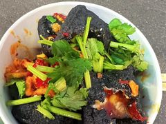 -黑色经典臭豆腐·湖南特产(步行街店)