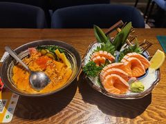 三文鱼-花宴·日式料理