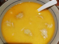 金汤黄鱼馄饨-蟹黄鱼·深夜面馆(巨鹿路店)