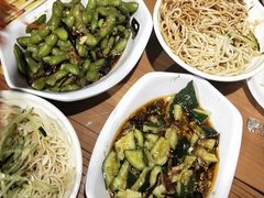 刀拍黄瓜-霄汉牛三鲜湖北砂锅菜(万松园2店)