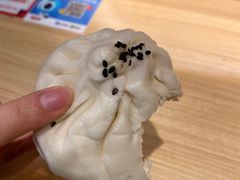 -白玉兰食品甜凤店(合生汇店)