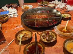 -周小明火锅(黑金冠社区店)