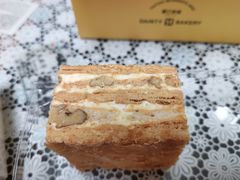 -黛汀烘焙DAINTY BAKERY(代字行合生汇店)