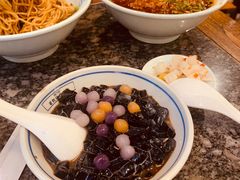 -湘下佬老长沙吃货铺(广场莱斯店)