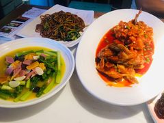 -荷塘秋月·本帮江浙菜(国权路店)