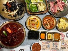 -草家酱蟹炭火烤肉店(珲春南路二店)