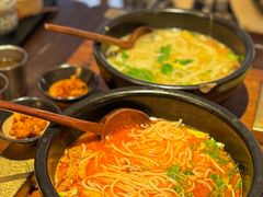 -银米·云南传统过桥米线(双廊黑金冠店)