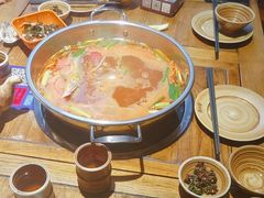 -快活林酸汤鱼鲜品火锅店(甲秀楼店)