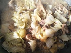-粘豆包柴火铁锅炖
