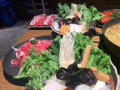 -呷哺呷哺 黄金牧场 (新中关购物中心店)