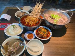 -肖四女乐山跷脚牛肉(南汇大学城生活广场店)