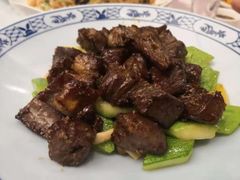 -聚春园自助餐厅(东街口店)