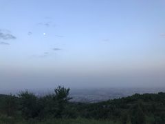 -鬼笑石后山停车场