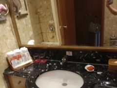 -天津梅江中心皇冠假日酒店