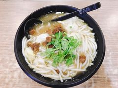 -鑫花溪牛肉米粉(文星广场店)