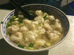 -碑亭巷老王柴火馄饨