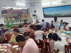 -滑记海鲜饭店·老字号(海鲜街店)