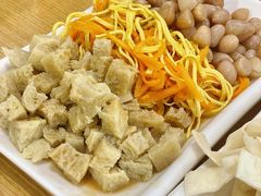 -八百里牛肉汤(盖饭·锅贴·万象城店)