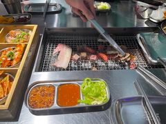 -马路牙子烧烤音乐酒馆(望京店)