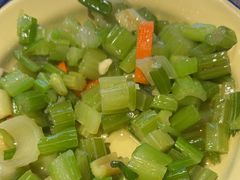 -小炉灶东北菜铁锅炖